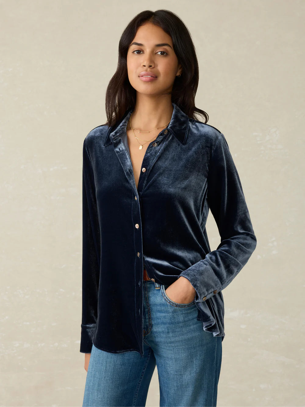 Faherty Stretch Silk Velvet Genevieve shirt