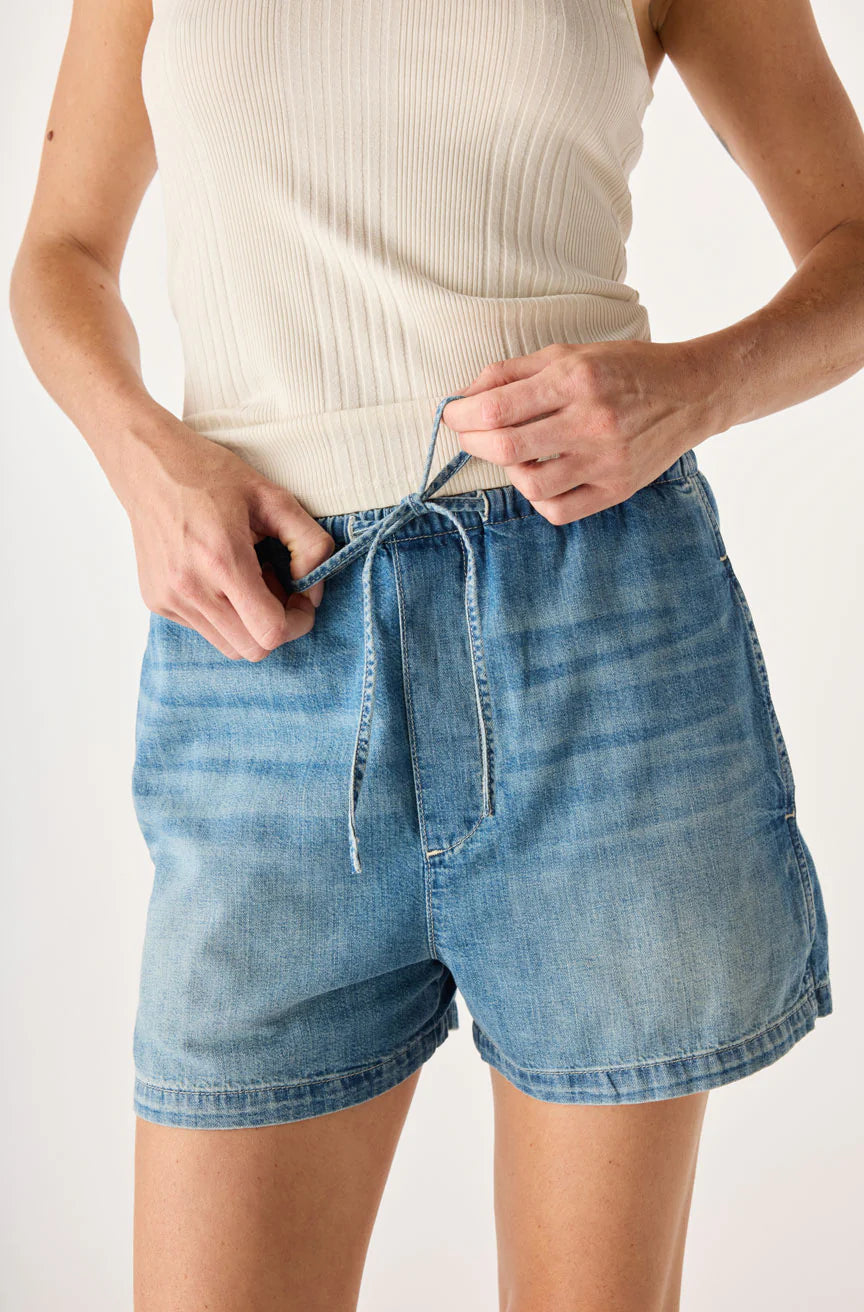 AMO Simone Short