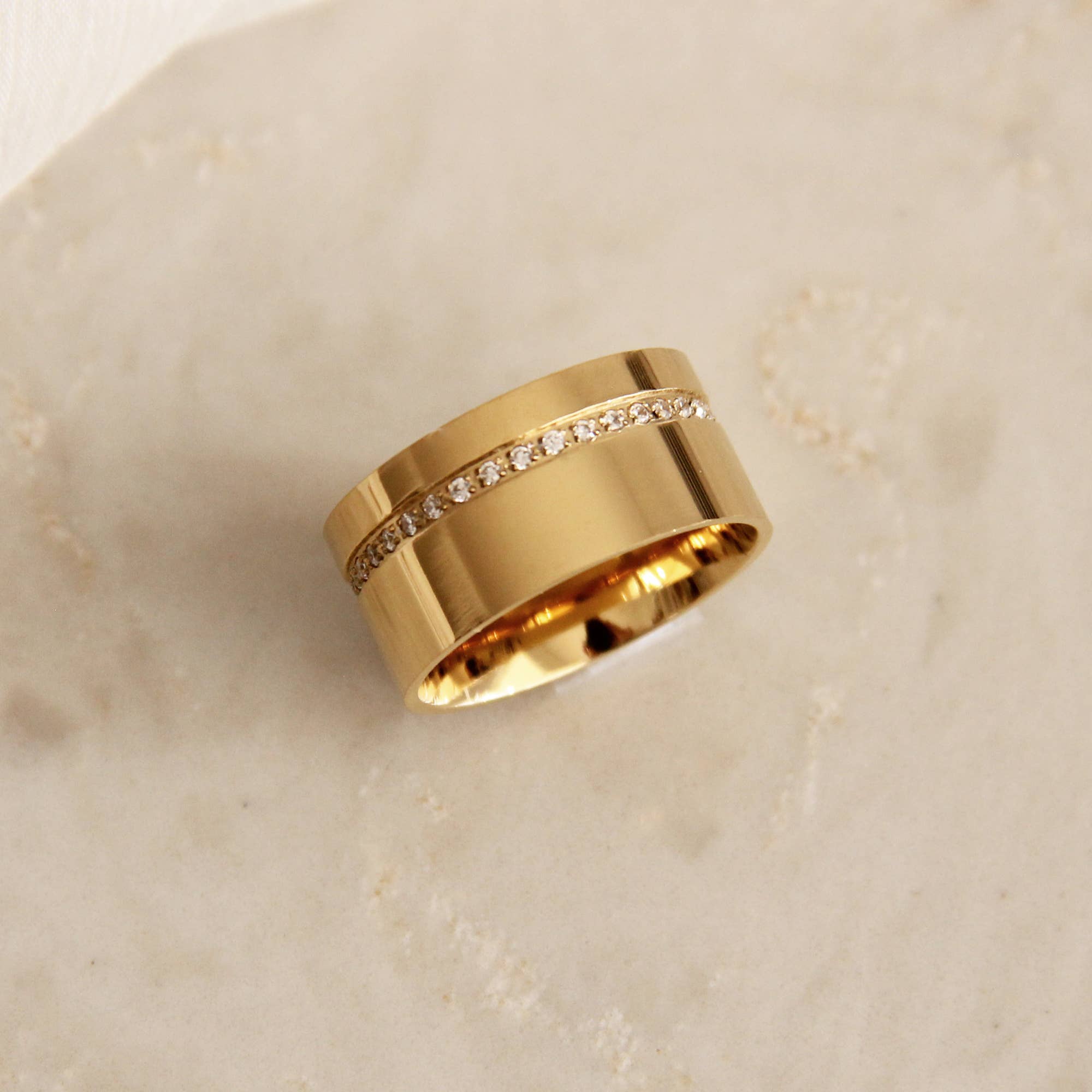 CZ Detail Cigar Band Ring: Gold