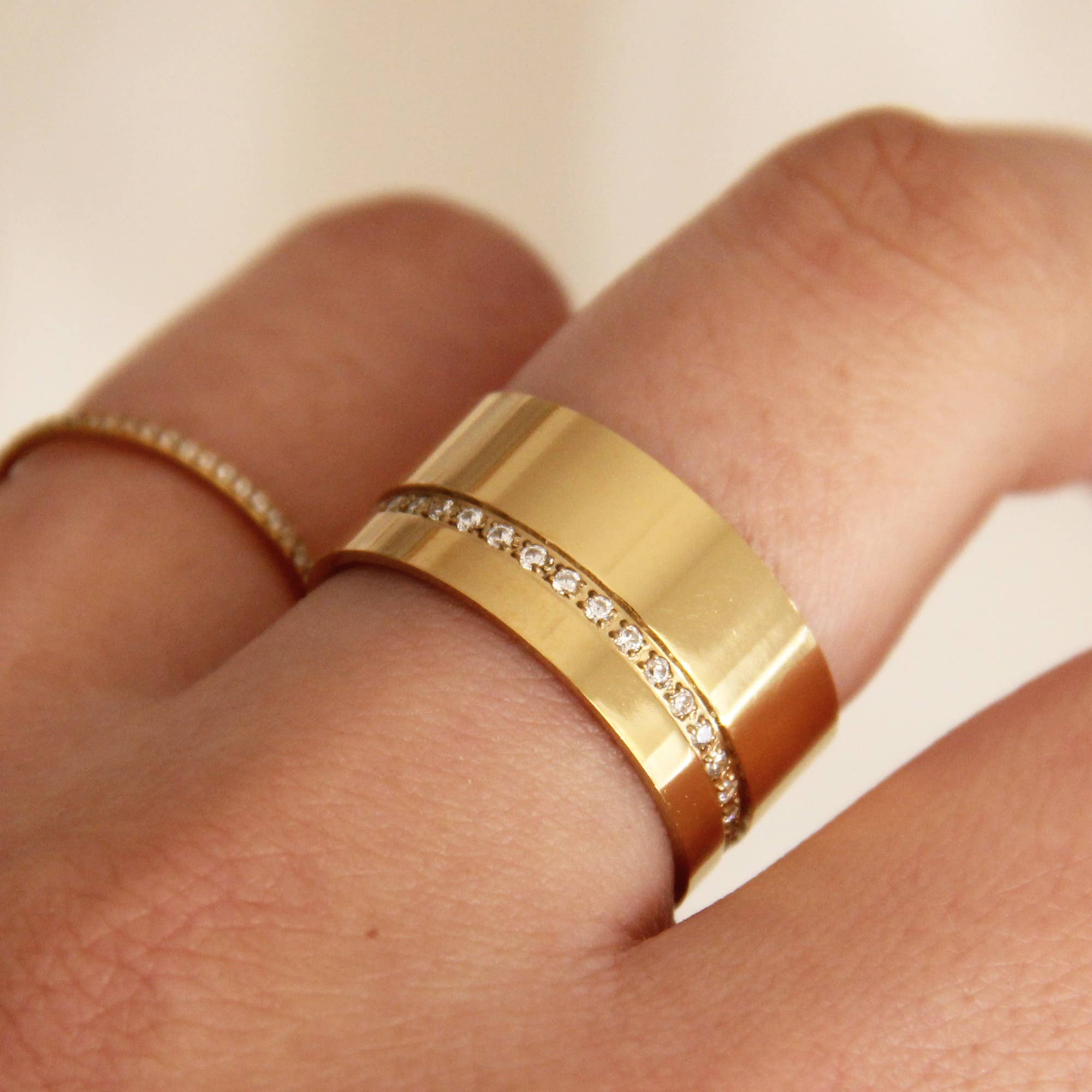 CZ Detail Cigar Band Ring: Gold